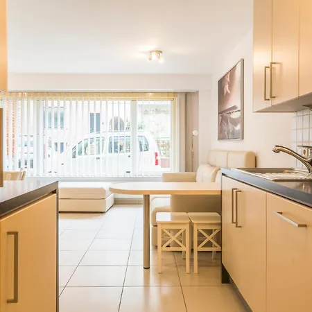 Spacious - Ground Floor Near Beach * Ostenda