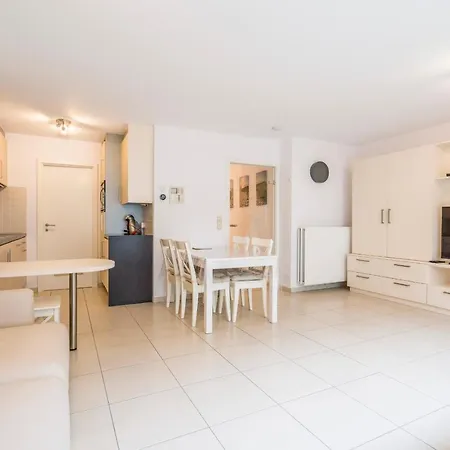 Appartement Spacious - Ground Floor Near Beach *