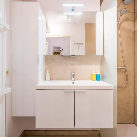 Spacious - Ground Floor Near Beach Ostenda